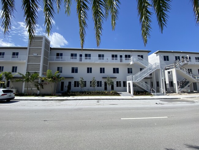 Photo - 10300 NW 66th St Condominio Unidad 109