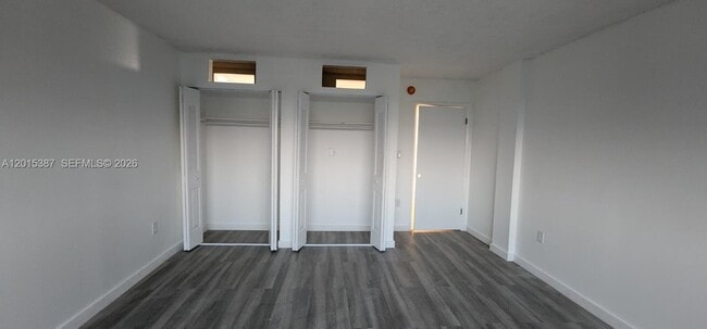 Photo - 6930 Miami Gardens Dr Unit 1-512A