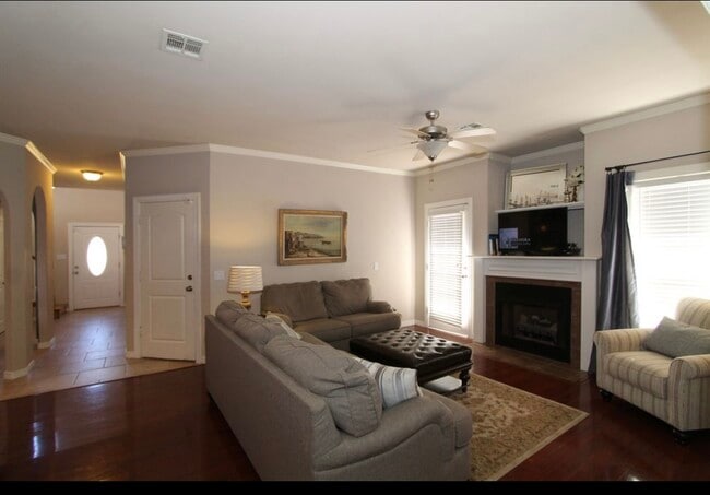 Photo - 11220 S Cedar St