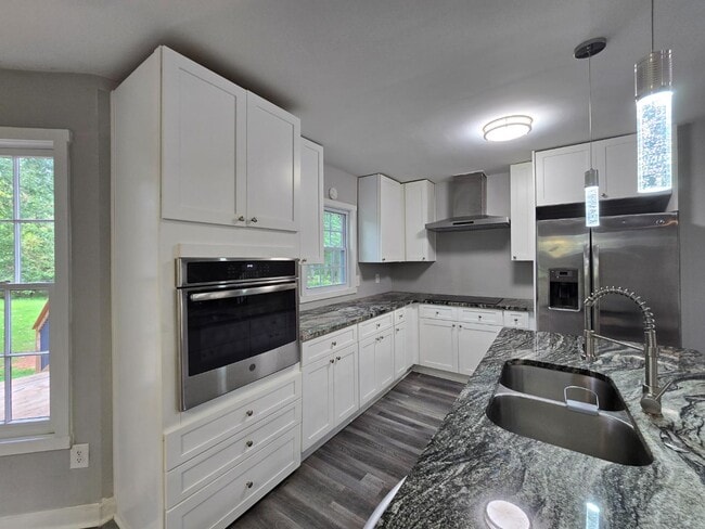 1382 Bennett Rd
