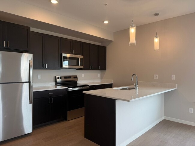 Building Photo - 152 Russ Dr SW Unit #3 - 152 Russ Drive
