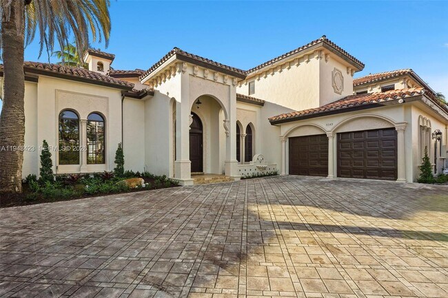 Photo - 3283 NE 171 St