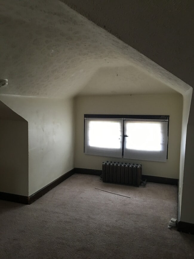 Photo - One Bedroom East End Apartment within walking distance to the Capital