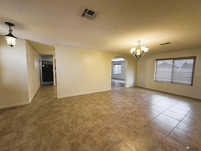 Photo - 6337 E 45th St