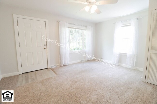 Photo - 3406 Illamna Ave