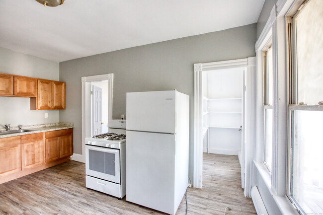 Photo - 550 Atlantic St Apartment Unit 552C