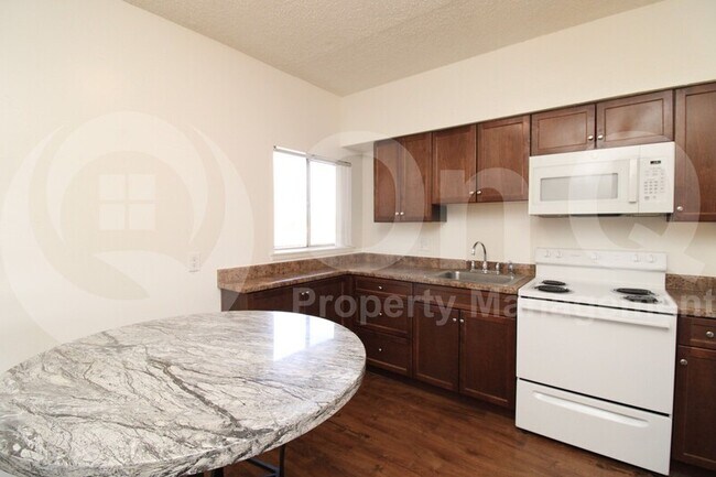 Photo - 351 E Thomas Rd