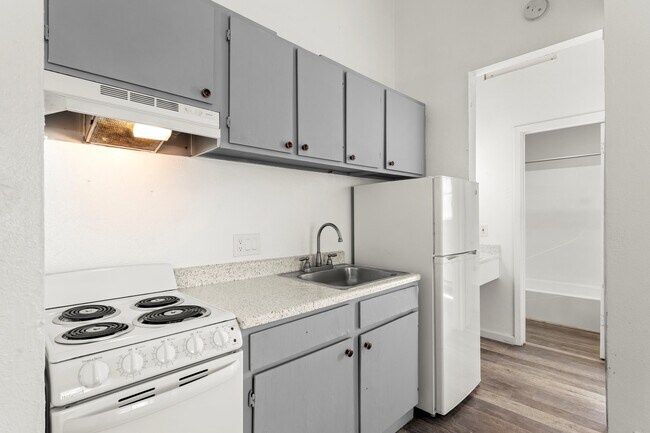 Spruce Street Apartments