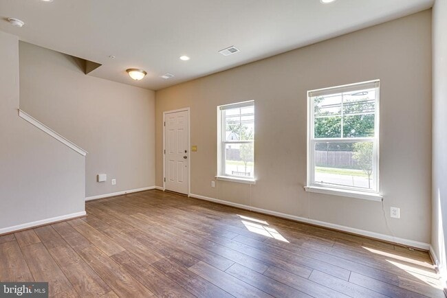 Photo - 14263 Travilah Rd