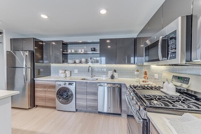 Photo - 2233 S Highland Ave Unit H0801