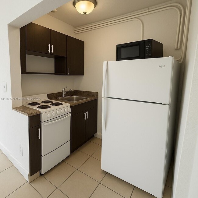 Photo - 1015 Palm Ave Unit 12A