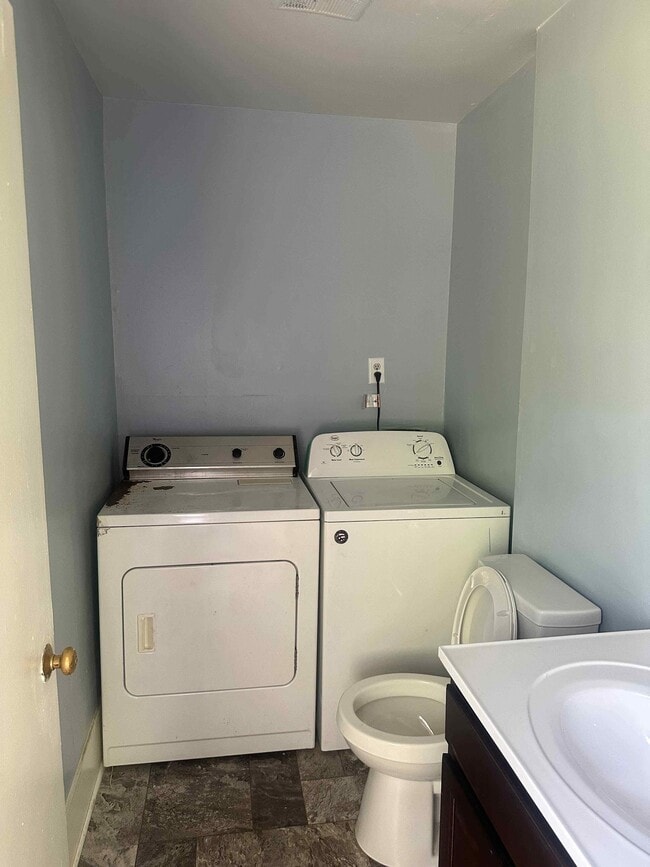 Photo - 3018 Columbia St