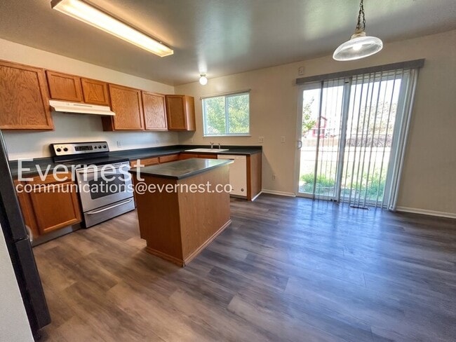 Photo - 4512 Gunbarrel Dr