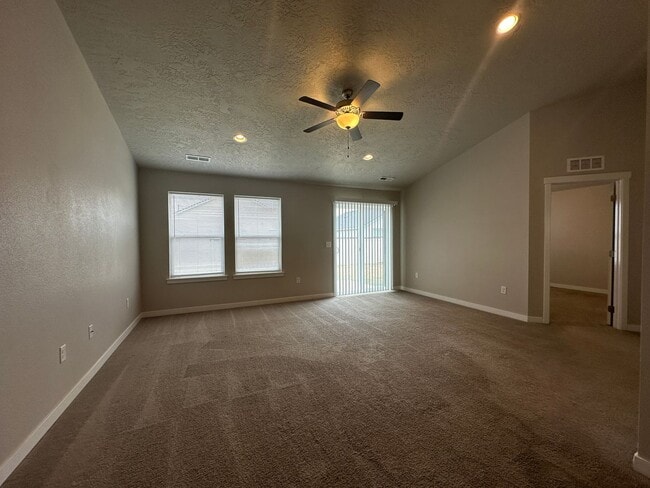 Photo - 3bed, 2bath, 1216sq.ft. 2-car garage home in Caldwell (Windsor Creek)