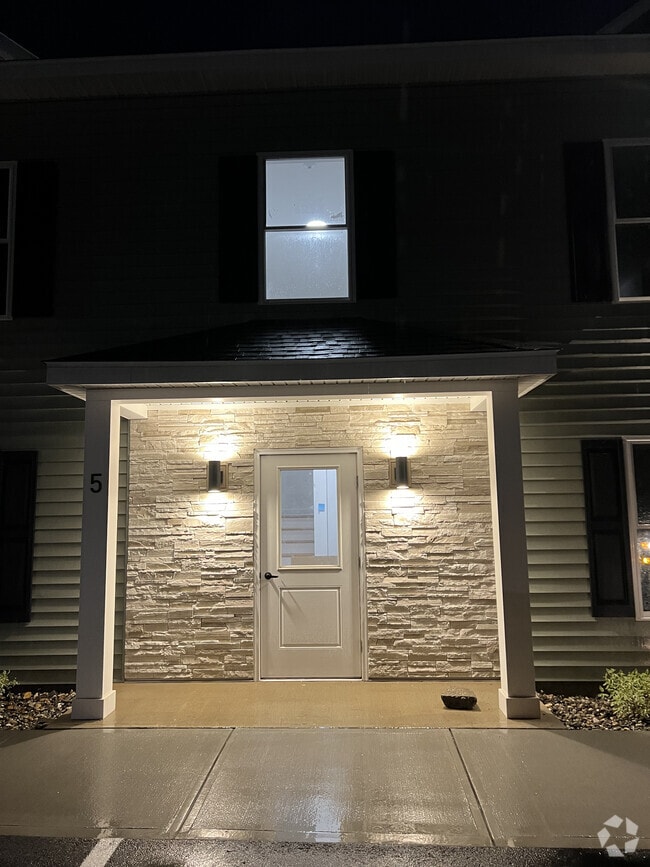 Building Photo - The Residences at Davis Pines Rental