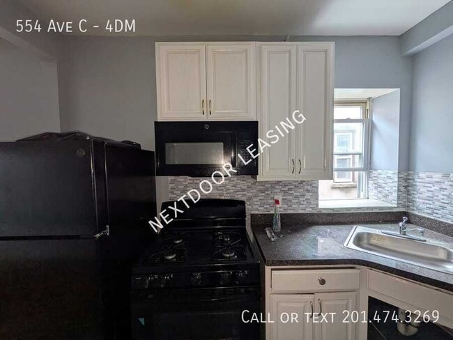Building Photo - 554 Avenue C Unit 4DM