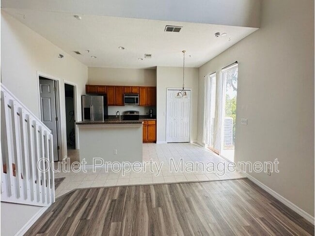 Photo - 6114 Chapledale Dr
