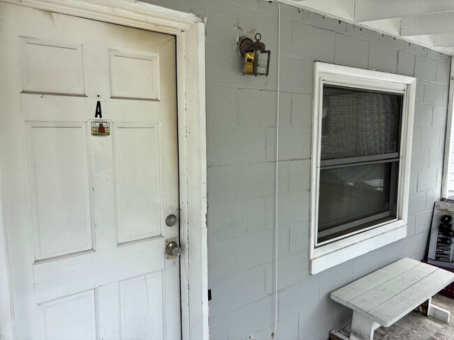 Photo - 110 Rhodes St Unit A