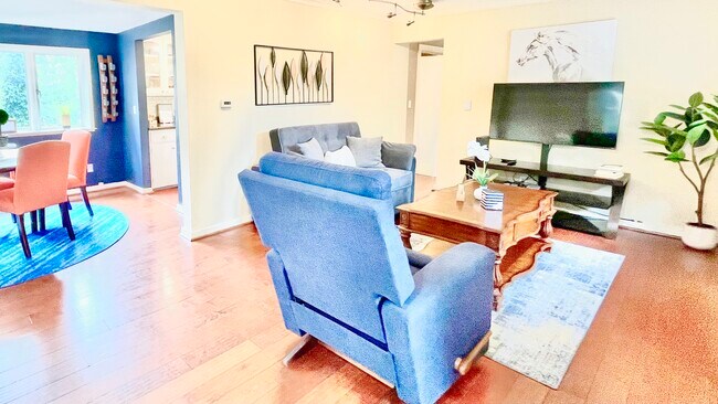 Photo - 4449 SW Kenyon Pl