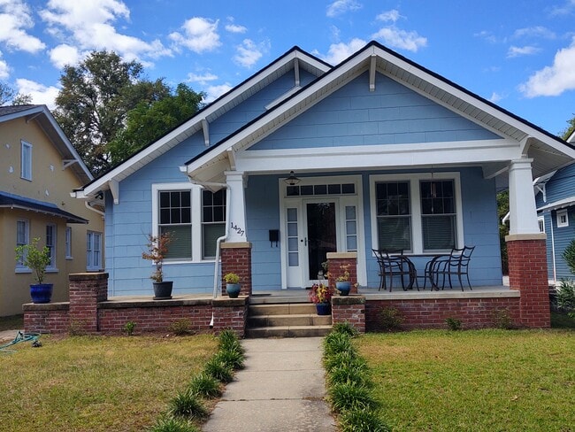 Building Photo - 1427 Stovall St