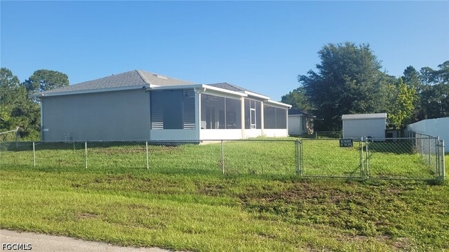 Photo - 653 Foxchase Dr