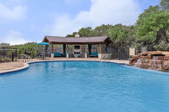 Swimming Pool Vantage at Fair Oaks