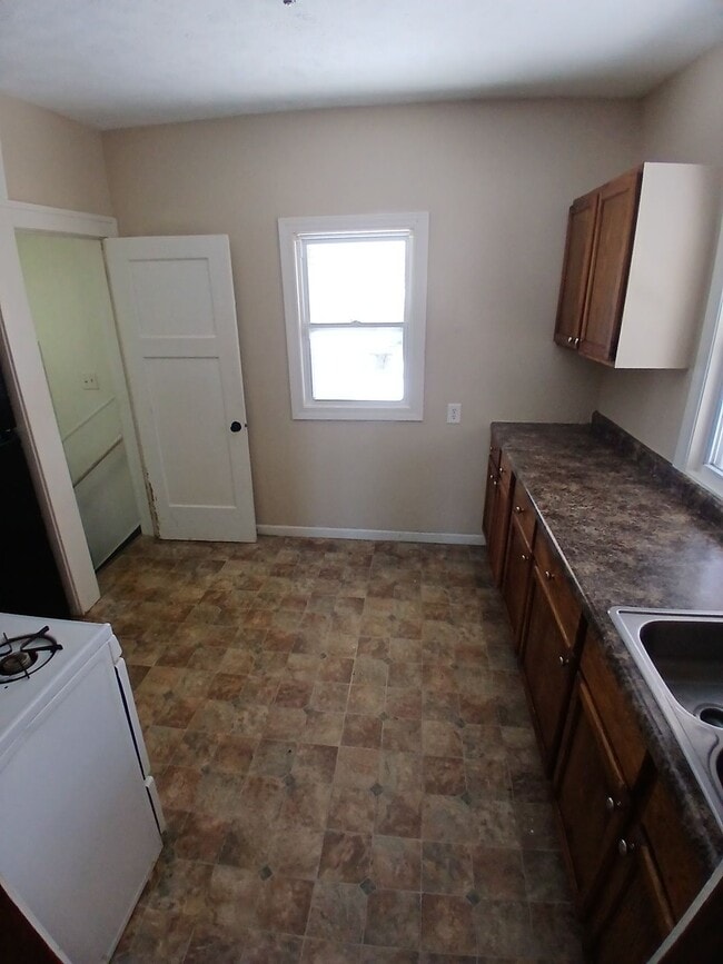 Photo - 2305 Broadway