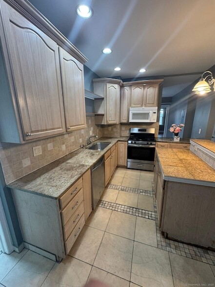 Photo - 220 Sheridan St Unit 3rd