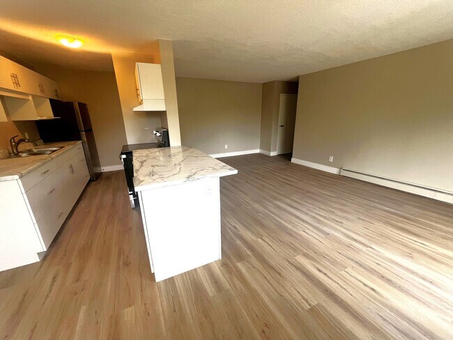 Photo - 1064 Brenchley St Unit 304