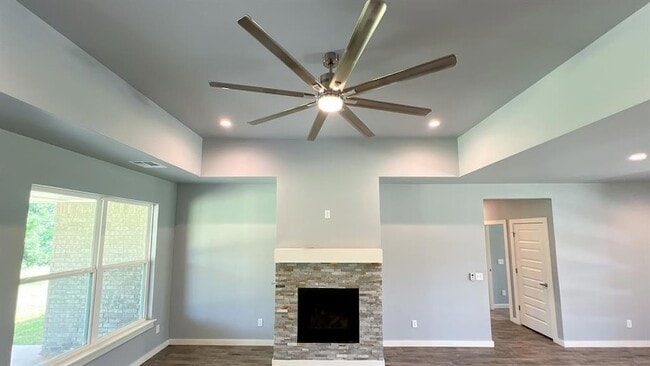 Photo - 1724 Salma Rd