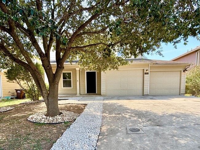 Amazing 4 Bedroom Home! - Amazing 4 Bedroom Home!