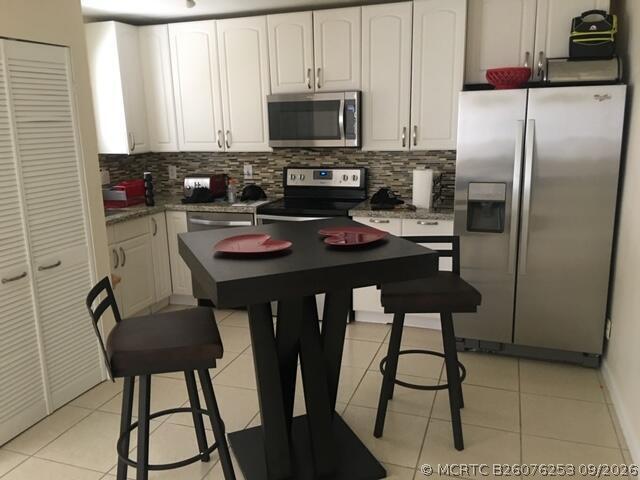 Photo - 724 NE 23rd Dr