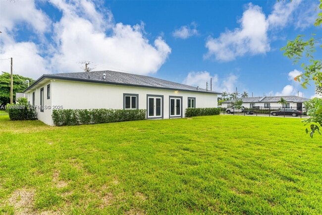 Photo - 11870 SW 220th St