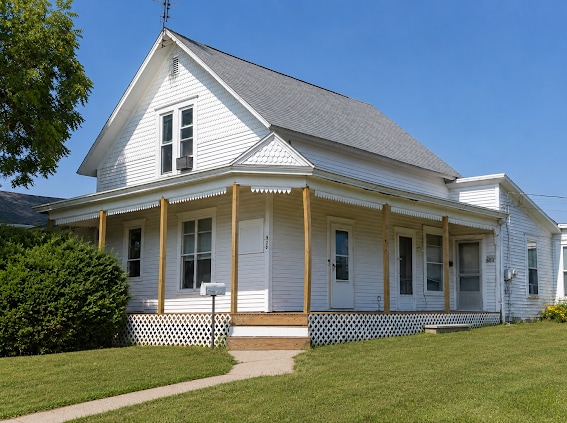 Building Photo - 362 N Line St