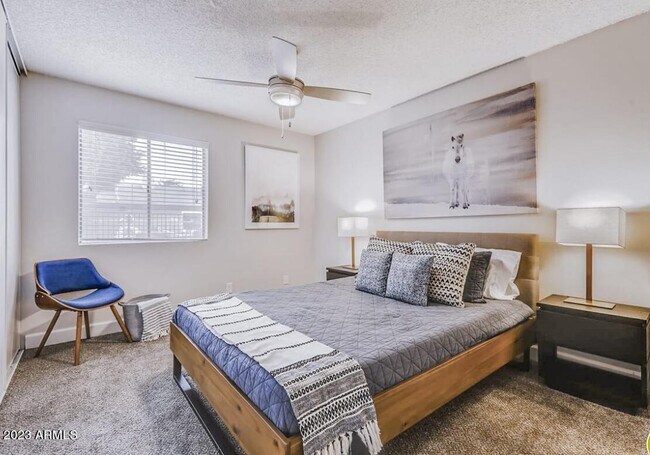 Photo - 1944 W Thunderbird Rd Unidad 1