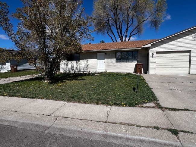 Building Photo - 836 Boyd St Unit 836 Boyd