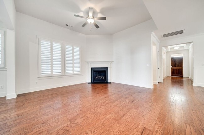 279 Tanglewood Ln
