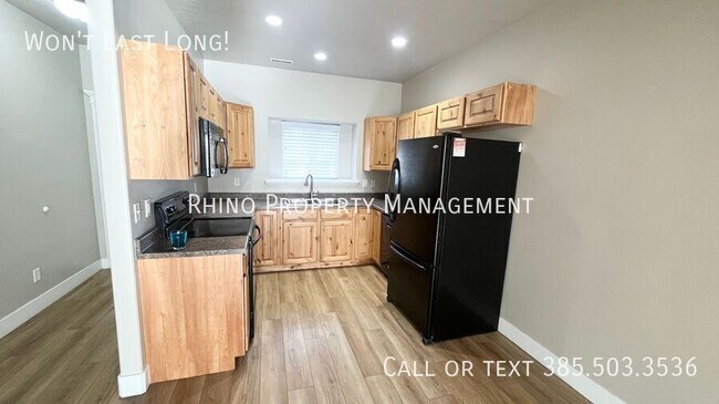 Photo - 2343 Adelaide Dr