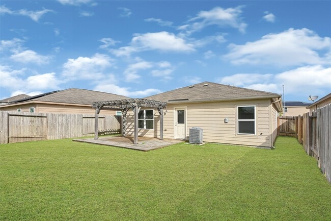 Photo - 11122 Hillside Creek Dr