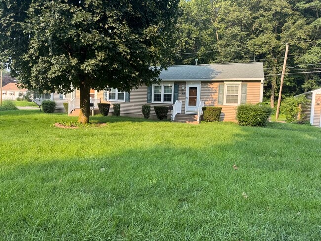 Building Photo - 502 48th St Rental