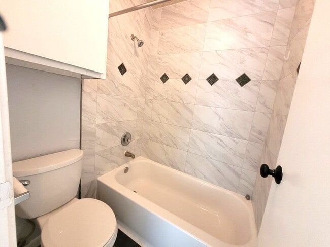 Photo - 3919 Fairmont Pkwy Unit 180