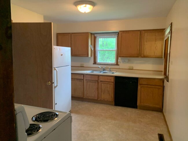 Photo - 716 Menomonie St