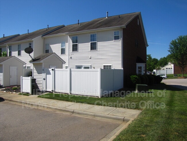 18040 Delmas Dr