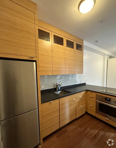 Building Photo - 28 Myrtle St Unit Myrtle St #2 Rental