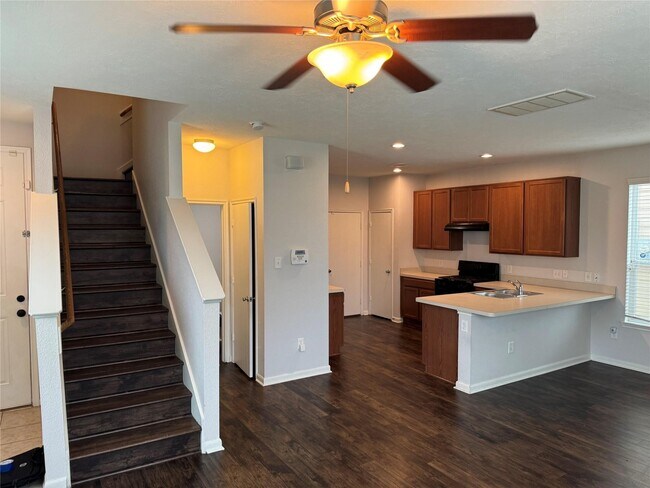 Photo - 19022 Bee Line Ct