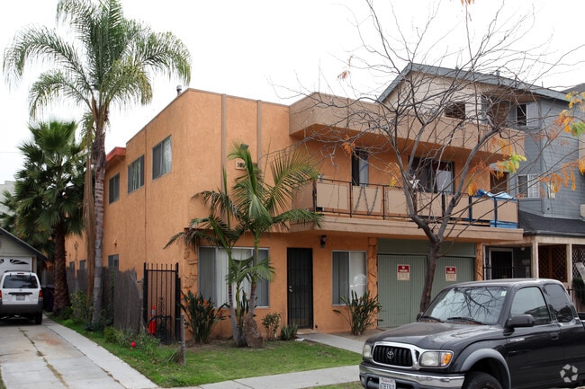 Building Photo - 1036 Saint Louis Ave