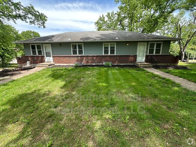 Building Photo - 10218 W 53rd St Rental