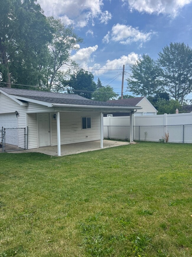 Photo - 603 Parkwood St