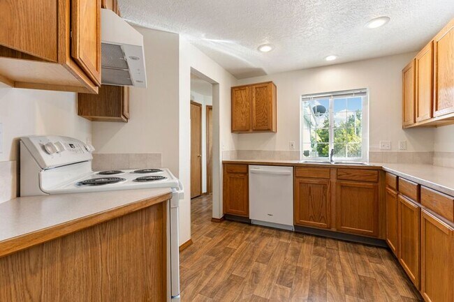 Building Photo - 3947 SE 24th Terrace Rental