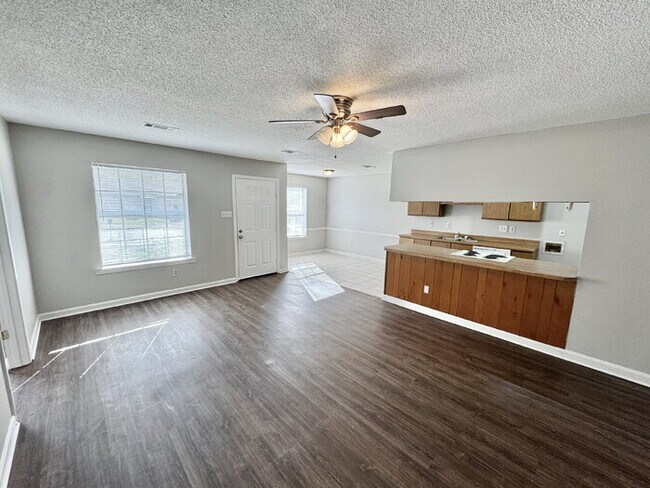 Photo - 6506 Wimble Road